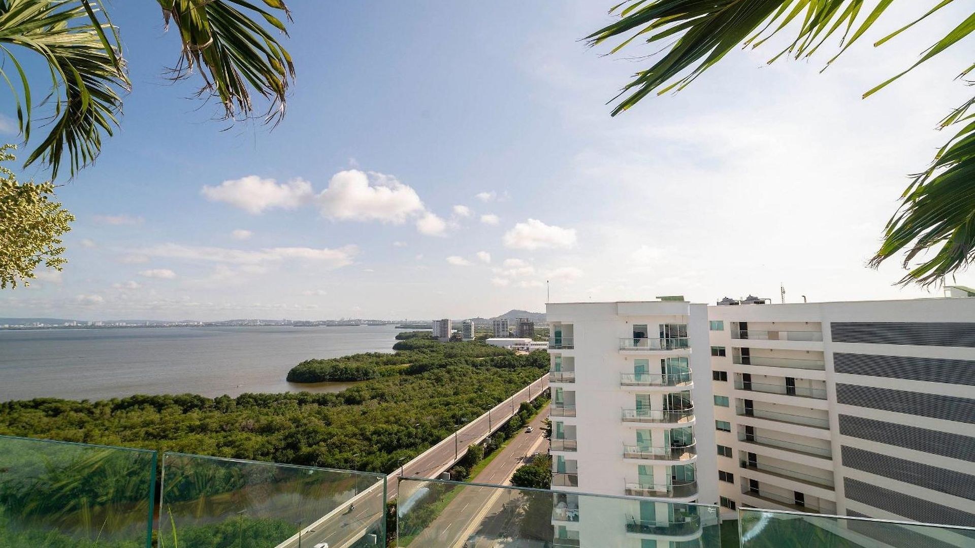 1 Morros. Vista Mar Y Acceso Playa *